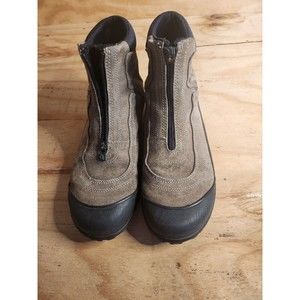 Clarks Waterproof Shoes Leather Top Rubber Soles Men Sz 9.5 SAME DAY SHIP